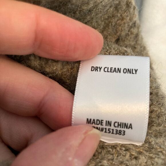 Current Air Los Angeles Cozy Marled Ribbed Sweater w/V neck surplice, side vents - Picture 8 of 8